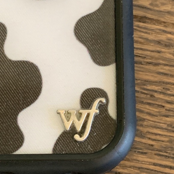 Wildflower moo moo cow iPhone X/XS case - Picture 4 of 6